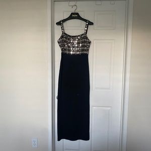ST. JOHN EVENING DRESS, SIZE 6